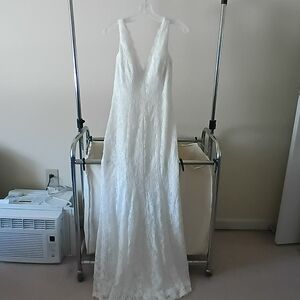 Elegant White Lace Bridal Dress